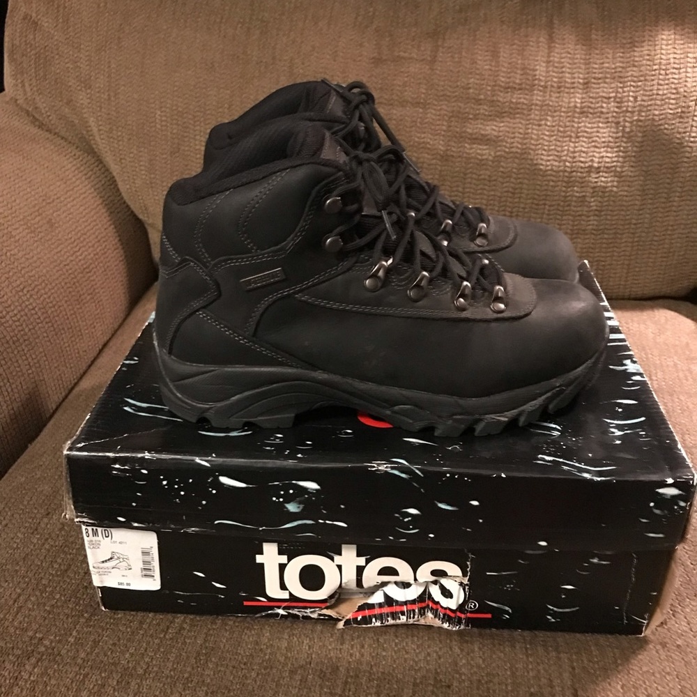 Mens size 8 Totes Waterproof Yukon Black